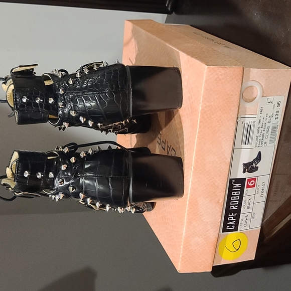 Studded booties black with silver spikes - Picture 3 of 4